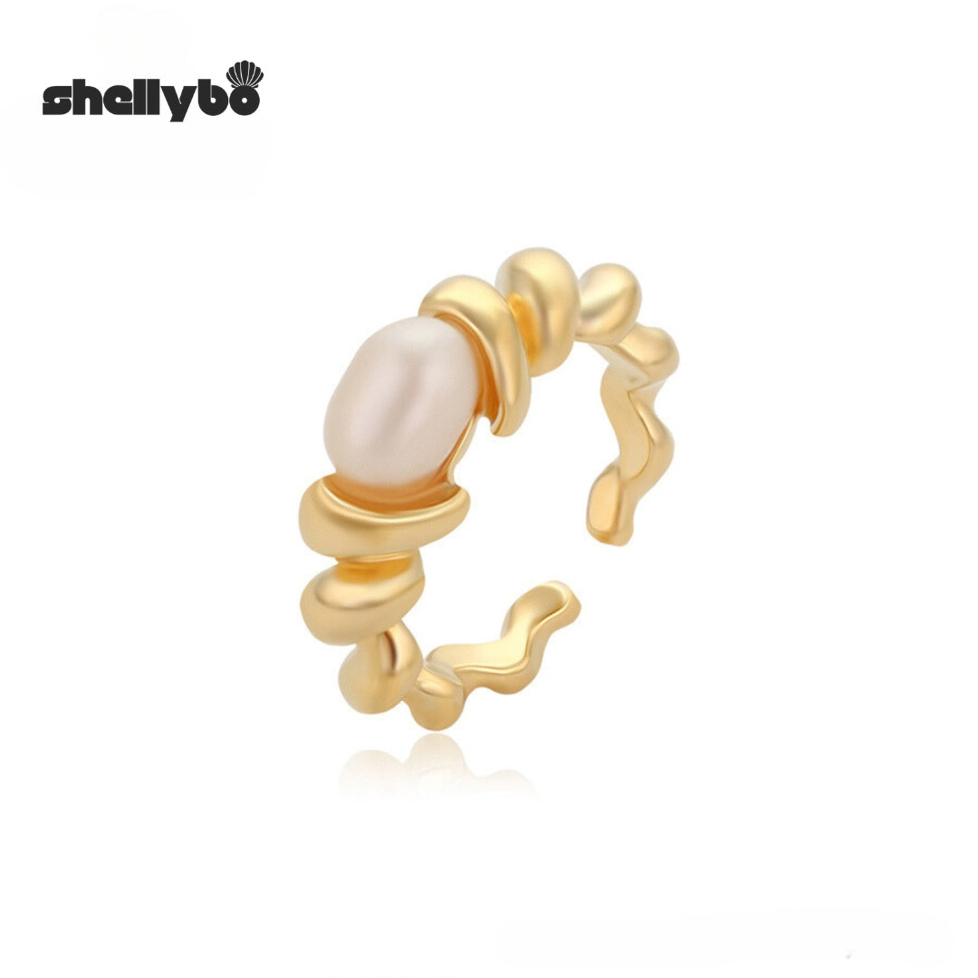 Wavy Pearl Elegance Ring